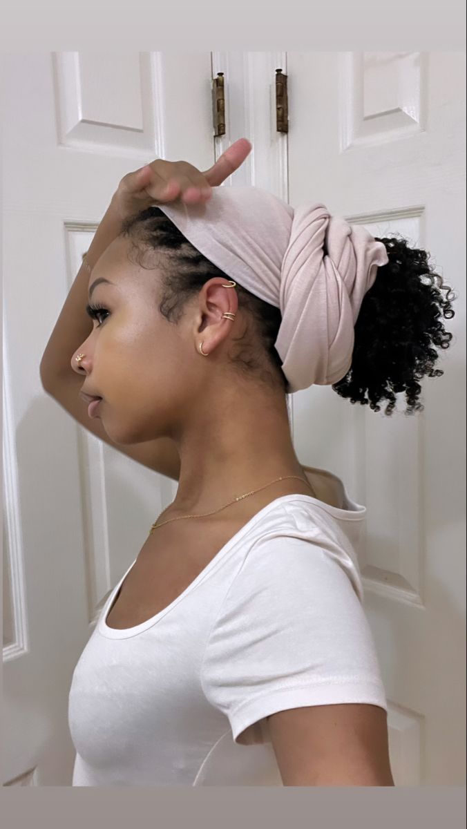 4 Twists Natural Hair, Headwrap With Twists, Mini Twists Head Wrap, Mini Twists On 4c Natural Hair, Head Wrap 4c Hair, Headwrap Styles With Mini Twist, Head Wrap With Natural Hair, Head Wrap Ideas For Natural Hair, Mini Twists With Scarf