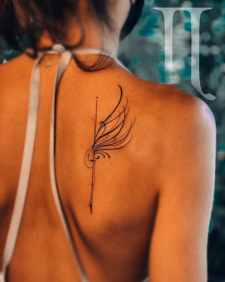 back tattoo Tato Phoenix, Tatoo Dog, Beautiful Back Tattoos, Feminine Back Tattoos, Small Phoenix Tattoos, Spine Tattoos For Women, Back Tattoo Women, Discreet Tattoos, Spine Tattoos