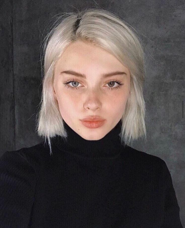 29.2k Likes, 370 Comments - ♡ (@flouweri) on Instagram: “YOUR SECRET FBI AGENT NAME: Last 2 letters of your mother’s name First letter of your first name…” Hair Colors For Short Hair, White Blonde Hair, Blond Balayage, Balayage Blonde, Hair Color For Women, White Blonde, Trendy Hair Color, Short Hair Color, Trendy Hair