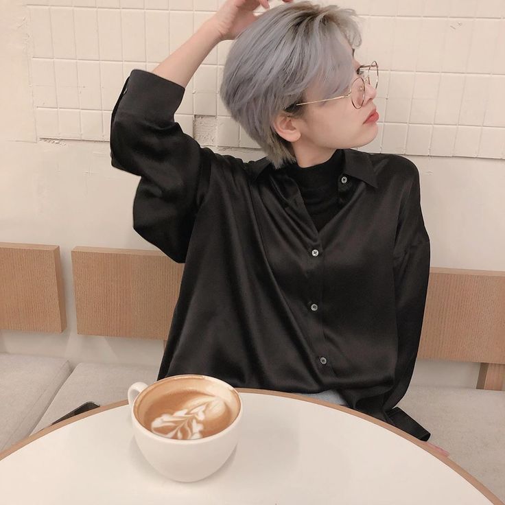 Lee Joo Young Hair, Asian Tomboy, Lee Jooyoung, Lee Joo Young, Tomboy Hairstyles, Shot Hair, Short Hair Tomboy, Korean Short Hair, Asian Short Hair