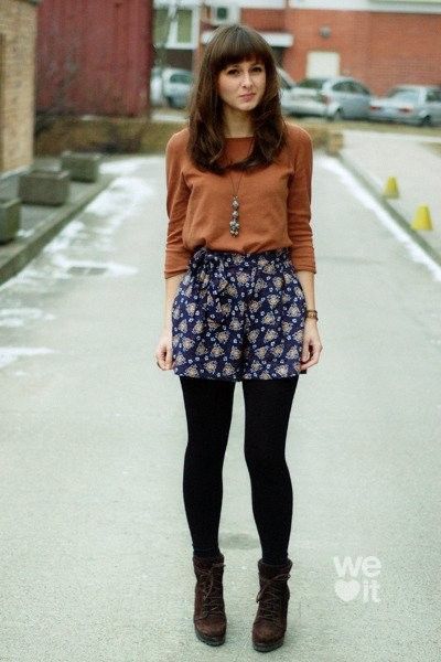 Skirt With Tights Outfit, Floral Shorts Outfits, Grunge Angel, Skirt With Tights, Floral Tights, H&m Blouse, Simple Blouse, Zooey Deschanel, Tights Outfit