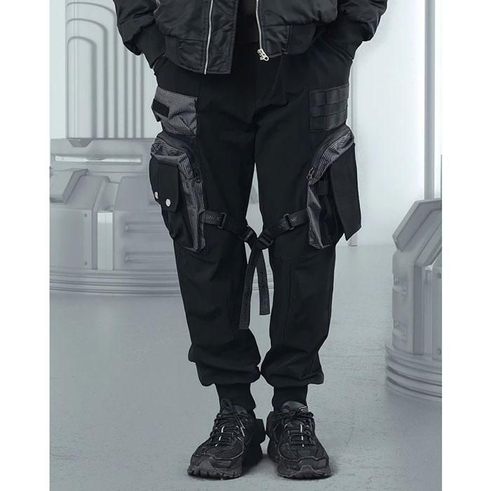 Techwear Cargo Pants "Ranka" -TENSHI™ STREETWEAR Cargo Techwear, Techwear Cargo Pants, Techwear Pants, Techwear Fashion, Stylish Clothes, Cargo Pant, Type Of Pants, Pair Of Pants, Military Fashion