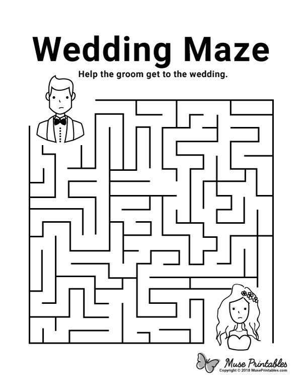 a wedding maze with the bride and groom