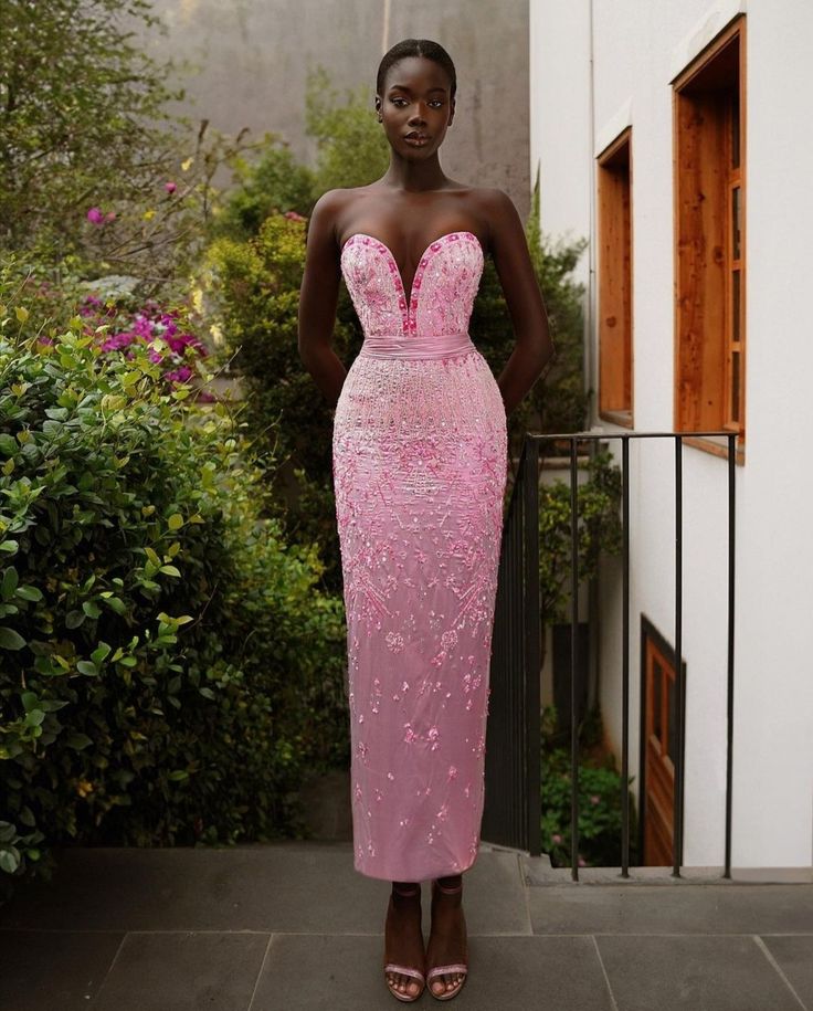 Pink Dress For Wedding, Lace Dresses Casual, Pink African Dress, Pink Fitted Designer Gown, Pink African Wedding Dress, Simple Lace Styles, Pink Couture Party Gown, Elegant Pink Dress With Heart-shaped Neckline, Pink Lace Dress