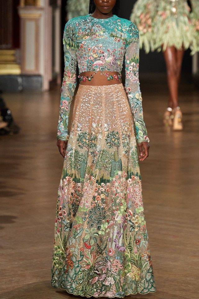 Glass Decor Ideas, Spring 2023 Couture, Rahul Mishra, 2023 Couture, Long Gowns, Traditional Indian Outfits, Indian Fashion Dresses, Desi Fashion, Embroidery Fashion