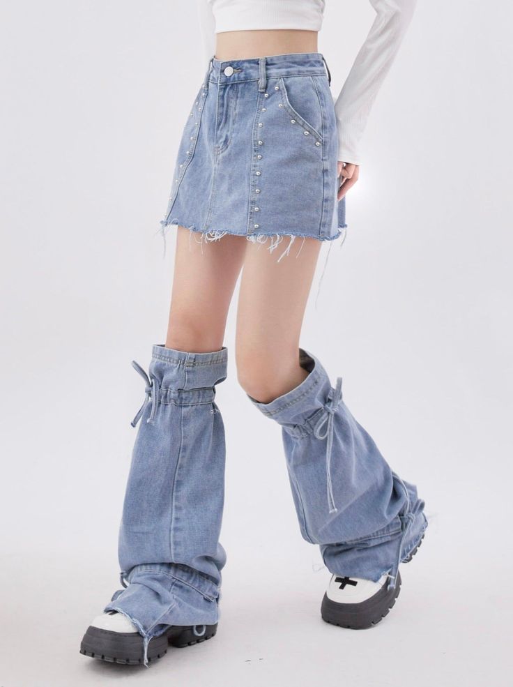 ❤︎ American Cool Denim short skirt leg set❤︎ ⚠️ It takes about 2 weeks to ship the product Vestiti In Jeans, Denim Short Skirt, Cool Denim, Korean Clothes, Skirt Denim, Mode Inspo, Denim Short, Really Cute Outfits, Kawaii Clothes