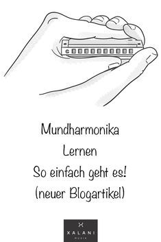 a hand holding a piece of paper with the words mundramonika lernen