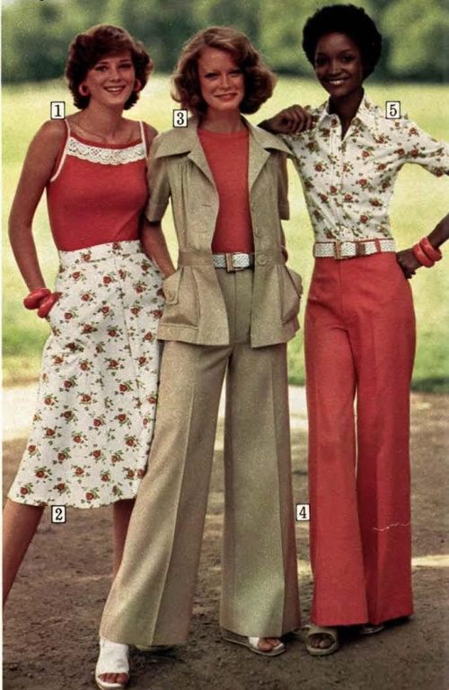 70s Fashion | What Did Women Wear in the 1970s? 1970s Female Fashion, Late 70s Fashion, 70s Fashion Trends, 1970 Outfits, 70s Womens Fashion, 1970s Fashion Women, 70s Women Fashion, 1970 Fashion, Fashion Through The Decades