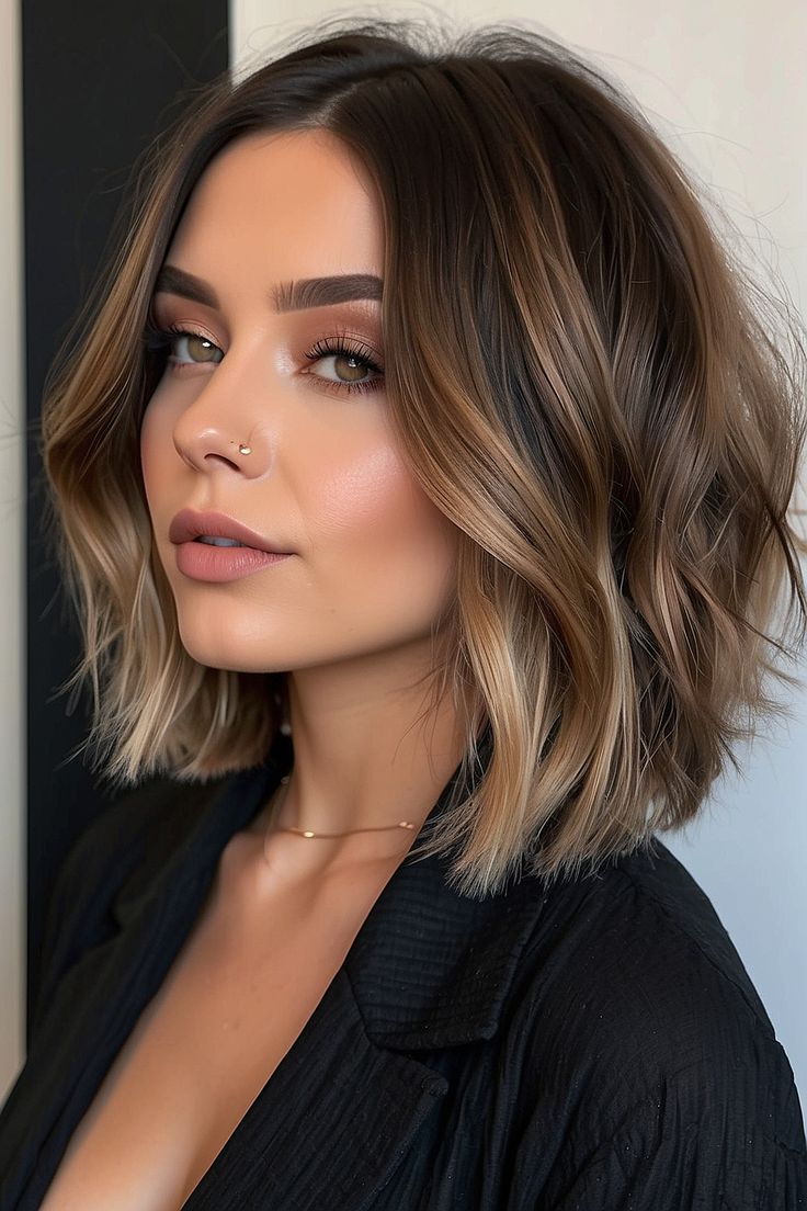 Bob Hair With Balayage, Shadow Root On Brown Hair, Short Hair Balayage Round Face, Dark Bob Balayage, Balayage For Dark Brown Hair Bob, Shirt Hairstyles For Thick Hair, Brunette Hair Bob Mid Length, Short Middle Part Haircuts Women, Short Dark Hair With Highlights Straight