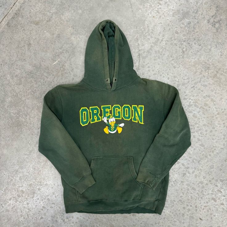 Very Nice Wash Good Condition Lovely Quality Oregon Clothes, College Embroidery, Nike West, Senior Sweatshirts, Nike Kobe Bryant, Nike Crewneck Sweatshirt, Sweaters Vintage, Kobe Bryant Black Mamba, Nike Crewneck