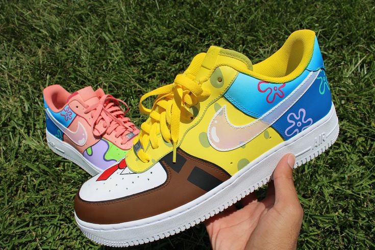 Painted Shoes Diy, Custom Sneakers Diy, Custom Painted Shoes, Custom Shoes Diy, Diy Sneakers, Nike Shoes Air Force, Air Force 1s, Nike Fashion Shoes, Jordan Shoes Girls