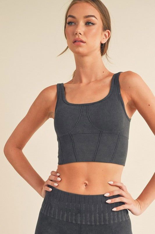 This sports bra offers an exceptional balance of softness and support. It ensures a comfortable fit when working out and during everyday activities, making it an excellent choice for casual, athletic, and activewear looks. It's a must-have for any wardrobe! Materials: 92% Nylon, 8% Spandex Size measurement(in) Bust Waist Hips Length S 12.5 M 13.5 L 14.5 Pattern Stone, Loungewear Outfit, Activewear Print, Sweat Dress, Plus Swimwear, Bohemian Maxi Dress, Square Neck Top, Casual Athletic, Everyday Activities