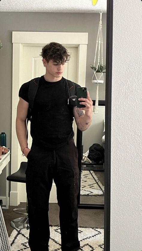 Aesthetics For Men, Black Outfit Ideas, Boys Haircut Styles, All Black Outfits, Boys Haircut, Black Outfit Men, Dark Aesthetics, Aesthetic Outfits Men, Classy Outfits Men