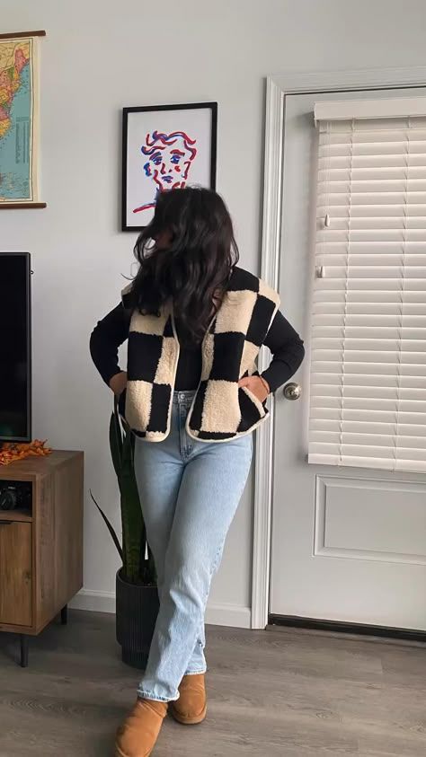 Curves and cozy vibes: Fall fashion for every body type Pumpkin Patch Outfit Midsize, Curvy Vest Outfit, Midsize Trench Coat Outfit, Black Shirt Fall Outfit, Fall Jean Vest Outfits, Vest Outfits For Winter, Cabin Chic Outfit, Sweats And Vest Outfit, Tiny Cardigan Outfit