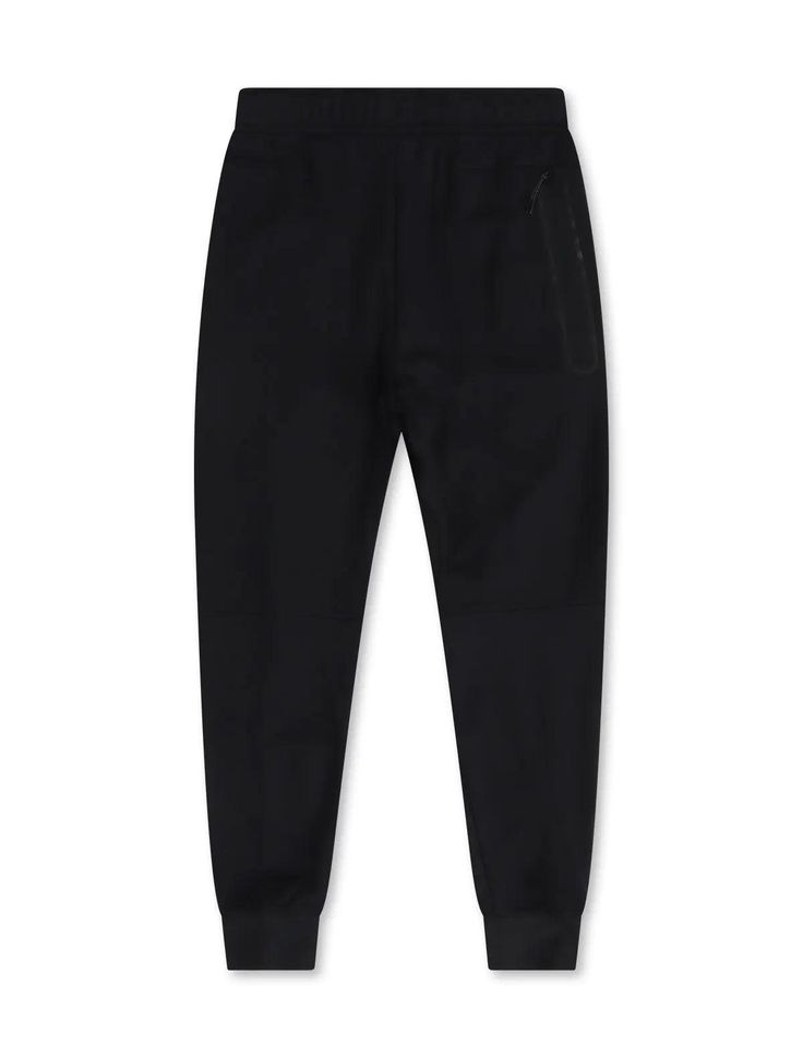 These comfy joggers bring back the signature slim fit you know for a tailored look. Our premium, smooth-on-both-sides fleece feels warmer and softer than ever, while keeping the same lightweight build you love. Tall ribbed cuffs pair with a zippered pocket on the right leg for secure storage and that signature Tech Fleece DNA. Pair them with the Tech Fleece hoodie for a uniform finish. Style: FB8002-010 Color: Black Tech Fleece Hoodie, All Jordans, Tech Fleece, Fleece Joggers, Jogger Shorts, Jogger Jeans, Back To Black, Fleece Hoodie, Nike Sportswear