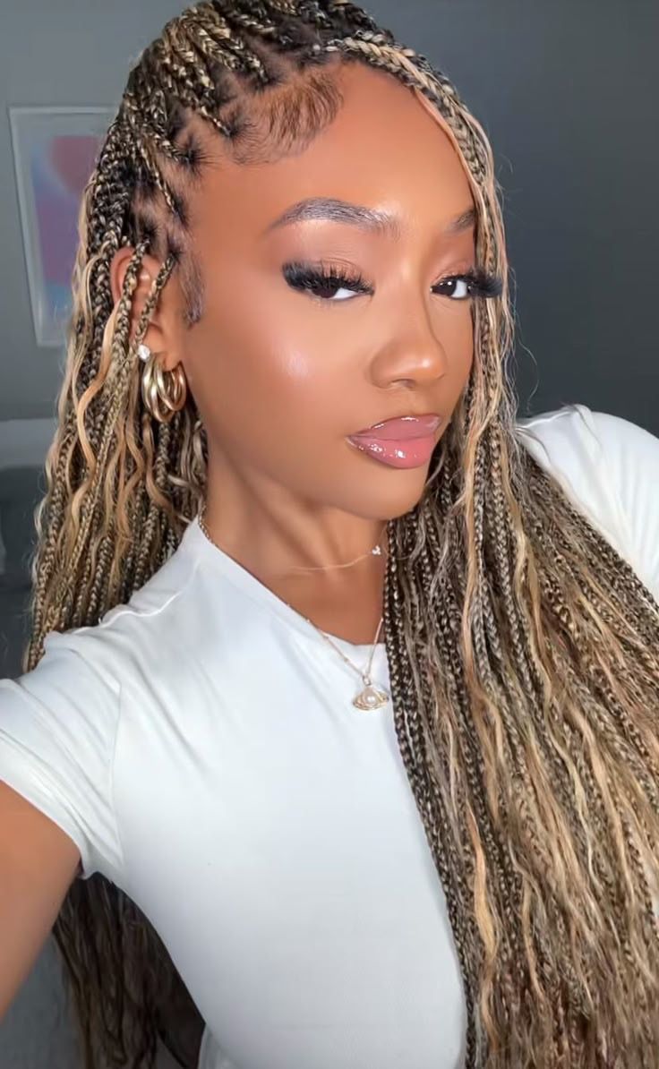 Nice Hair Colors For Black Women, Black Women With Blonde Braids, 613 Boho Braids, Blond Knotless Braids Black Women, Blonde Knotless Goddess Braids, Blonde Tree Braids, Blonde Black Braids, Knotless Braids Aesthetic, Black Women Blonde Braids