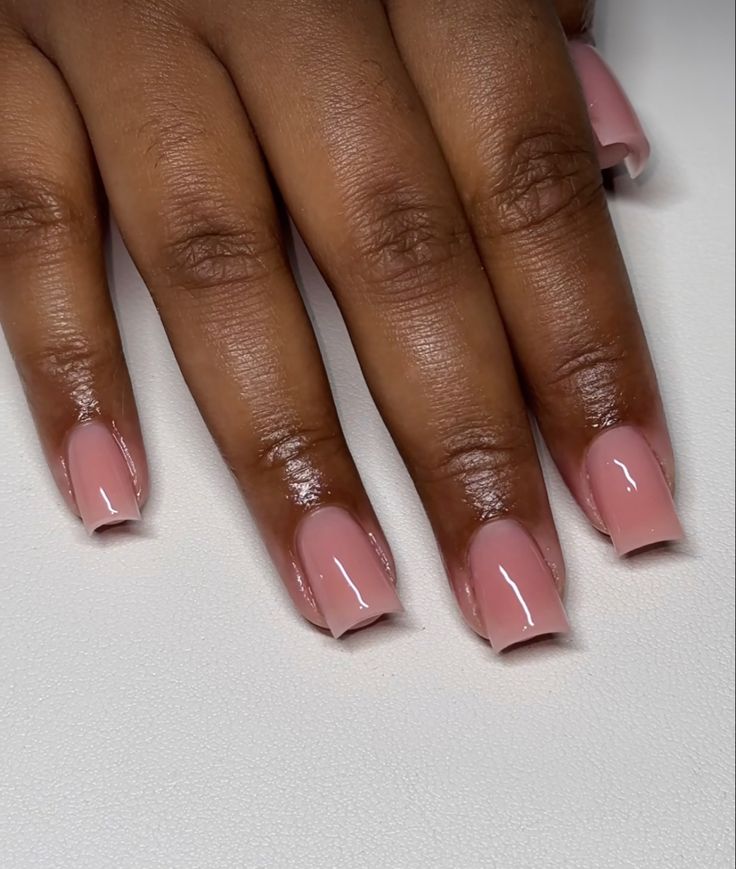 Short Ombre Nails, Gradation Nails, Ombre Acrylic, Short Ombre, Hairstyles Pictures, Wow Nails, Diy Acrylic Nails, Pedicure Designs, Ombre Acrylic Nails