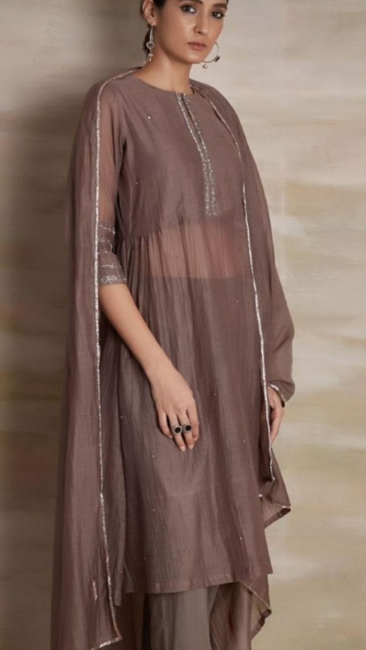 Strait Pants With Kurti, Strait Kurti Designs Latest, New Indian Dresses, Sheer Outfits, Heavy Suit, Kurta Pattern, Suit Neck, Silk Kurti Designs, Dresses By Pattern