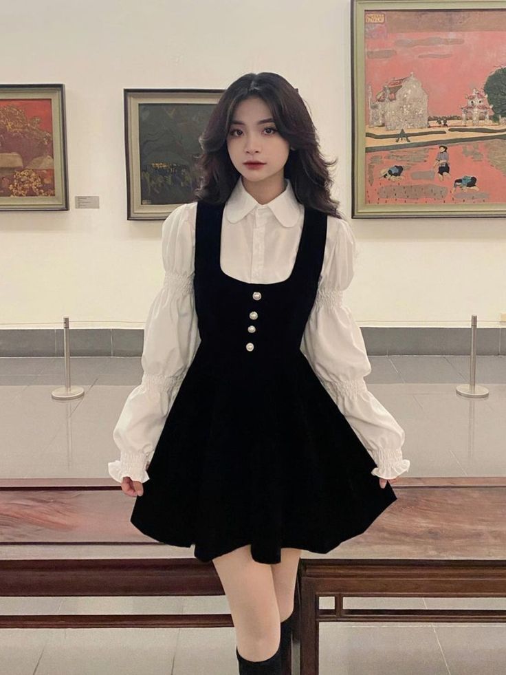 Mode Ulzzang, Pakaian Feminin, Cute Dress Outfits, Korean Fashion Dress, Quick Outfits, Stil Inspiration, Easy Trendy Outfits, Mein Style, Elegantes Outfit