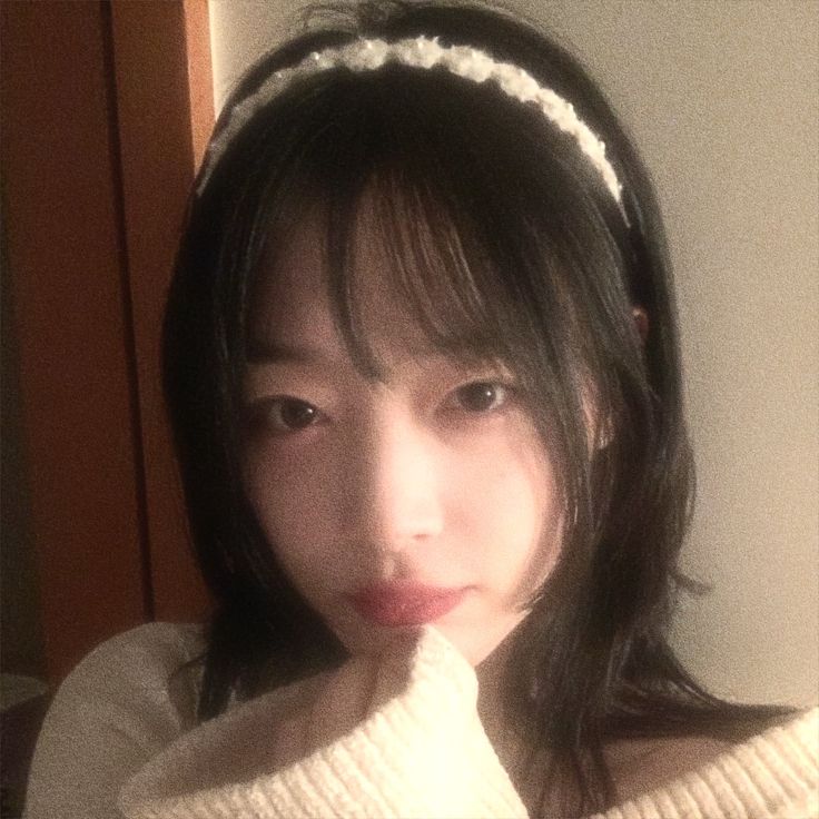 Sulli Photo, Sulli Pfp, From Me To You, Kpop Y2k Icons, Icons Kpop Girl, Sulli Aesthetic, Sulli Icon, Sulli Kpop, Choi Sulli