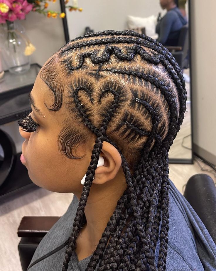 Baddie Stitch Braids, Stitch Braid Designs For Women, Stitch Braids 4c Hair, Feedins Braids Designs, Designer Braids For Black Women, Stitch Braids Cornrows With Design, Designer Stitch Braids, Sitch Braids For Black Women, 10 Stitch Braids With Design