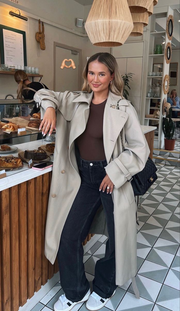 Long Trench Coat Outfit, Beige Trench Coat Outfit, Trench Coat Outfit Winter, America Aesthetic, Trench Outfit, Mantel Outfit, Long Coat Outfit, Winter Coat Outfits, Chique Outfit