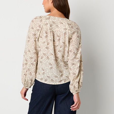 This stylish a.n.a women's floral blouse can be paired with jeans for a chic daytime look or tucked into a skirt for an evening ensemble. It's made from cotton-twill and has a loose-fit, a V-neck, long sleeves, and a button-down front.Closure Type: ButtonFit: Loose FitNeckline: V NeckSleeve Length: Long SleeveSleeve Style: Raglan SleeveApparel Length: 24.5 Inches - Front, 24 Inches - BackFiber Content: 100% CottonFabric Description: TwillCare: Machine Wash, Tumble DryMaterial: CottonCountry of … Printed Tops For Workwear In Fall, Casual Beige Floral Print Blouse, Printed Tops For Day Out In Fall, Fall Workwear Printed Tops, Feminine Spring Blouse For Casual Gatherings, Elegant Floral Print Blouse With Relaxed Fit, Fall Printed Blouse For Workwear, Feminine Blouse For Casual Spring Gatherings, Fall Floral Print Tops For Daywear