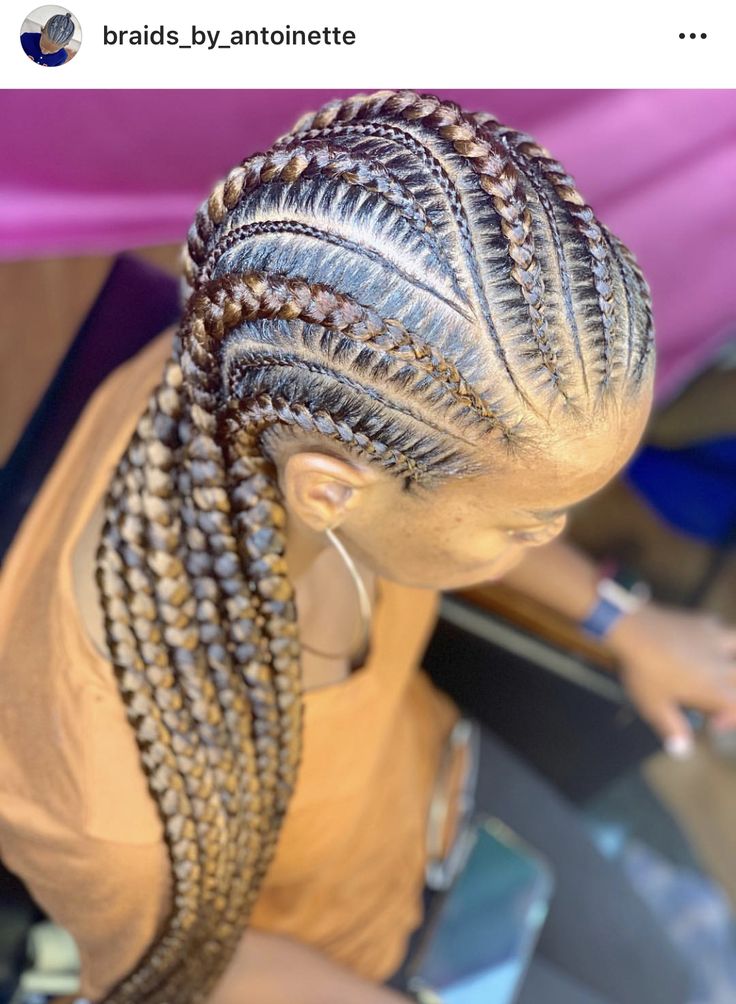 Corn Row Braids Styles, Corn Row, Lemonade Braids Hairstyles, Cornrows Braids For Black Women, Short Box Braids Hairstyles, Braided Hairstyles For Black Women Cornrows, Braiding Styles, Feed In Braids Hairstyles, African Hair Braiding Styles