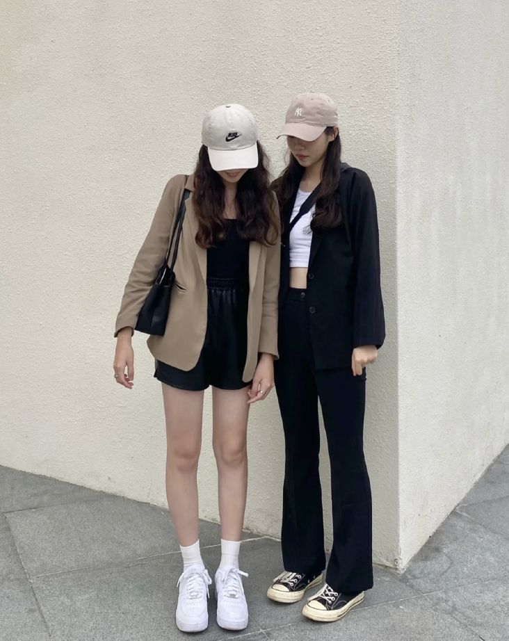 Korean Petite Fashion Outfit, Bestie Outfits Aesthetic, Baguio Ootd Ideas, Hongkong Outfit Ideas, Hongkong Ootd, Hongkong Outfit, Korean Hat, Blazer Outfits Casual, Blazer Outfits For Women