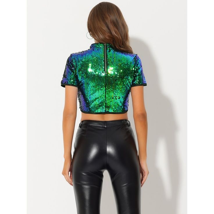 This cropped top features beautiful shining sequins that will shine when you are at the party and they can create a beautiful sparkle in the stage lights of dance and chorus performances. Occasion: Perfect for Party/Dating/Dancing/Clubwear/Evening party/Club/Attend/Cockta. This style of shirt is very dazzling, whether it is walking in the street under the sun, or sitting under the neon lights can reflect a different charm. Disco Style Sequin Tops For Night Out, Green Top For Night Out Party Season, Glamorous Stretch Top With Contrast Sequin, Stretch Tops With Contrast Sequin For Night Out, Fitted T-shirt For Party, Disco Shimmer Tops For Party Season, Disco Glitter Tops For Party Season, Disco Style Glitter Tops For Party Season, Disco Style Shimmer Tops For Party Season