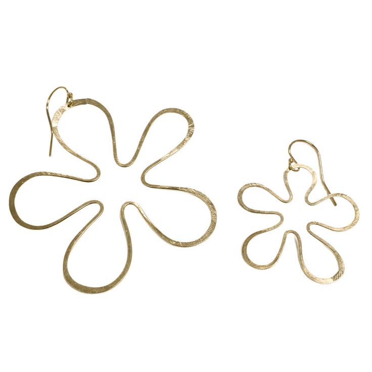 Playful, fun and full of that contagious spring energy. Flora is lightweight, has great movement and are oh so adorable. Sm: 1.25"Med: 2" Spring Energy, Moon Studs, Babymoon, So Adorable, Rose Gold, Energy, Gold