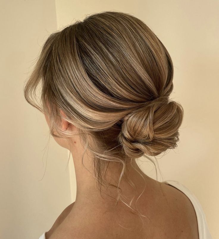 Soft Bridal Bun, Messy Bun Formal Hair, Low Bun Short Hair, Hairstyle Wedding Bridesmaid, Updo Bridesmaid Hair, Low Bun Wedding Hair, Bridesmaid Hair Inspo, Cute Hairstyles Updos, Bridemaids Hairstyles