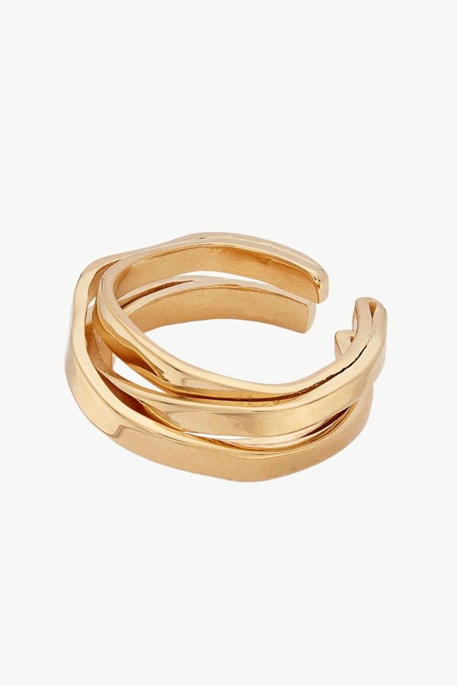 With high-shine and major impact, the Fuliwa Ring is a statement-making style that features ribbon-like layers with a textural wavy effect.  Handcrafted by artisans in Kenya with 24k gold plated brass using traditional techniques. Gold products are 24k gold plated brass and match our brass style in color and tone. Your purchase promotes artisan innovation + entrepreneurship. Dimensions: XS/S: Internal diameter: 0.55in (13.97mm) (Expandable) S/L: Internal diameter: 0.62in (15.74mm) (Expandable) M/L: Internal diameter: 0.66in (16.76mm) (Expandable) Innovation And Entrepreneurship, Tarnish Remover, Natural Sunlight, Plate Size, Selling Jewelry, Traditional Techniques, Cloth Bags, Kenya, Gold Rings