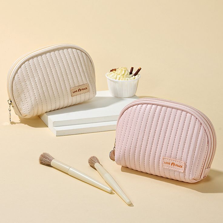 Place Of Origin : China (mainland) Item Width : 7cm Item Weight : 0.05kg Item Length : 11.5cm Item Height : 11.5cm Model Number : cosmetiquera Material Composition : PU Cosmetic Bags Shape : Box Pattern Type : Solid Closure Type : zipper Style : fashion Main Material : PU Item Type : Cosmetic Cases Type : personalized bag Makeup Storage Bag Cosmetic Bags for Women WHAT ABOUT REFUND?   Fast refund,100% Money Back Guarantee. If your product is defective or doesnt work properly, let us know and well send you a replacement one. We believe in our products so much that we offer a 30-day No-Hassle refund policy. If youre unhappy about your purchase, send us the product back and well refund your money immediately. Camping Bathroom, Mini Makeup Bag, Water Splashing, Beauty Bags, Bags Makeup, Makeup Storage Bag, Leather Makeup Bag, Backpack Handbag, Luggage Backpack