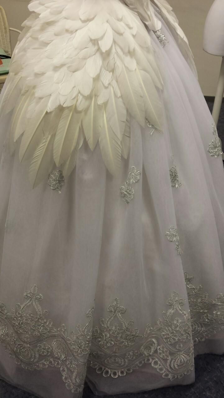 Preview of the Swan skirt. Almost finished! #SwanLake #Odette #Swan #Queen Swan Maiden, Phoenix Costume, Swan Dress, Bird Feather, Swan Princess, Swan Queen, Costume Designer, Fantasy Gowns, Fantasy Costumes