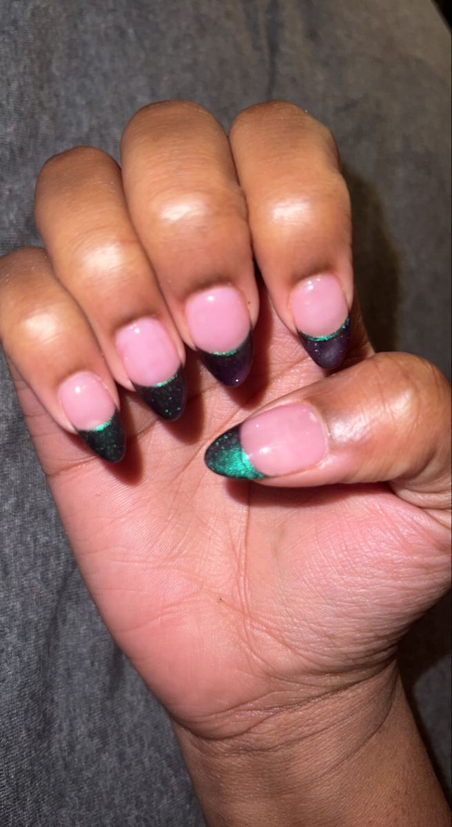 Nails Almond Shape Green, Green And Purple Nail Designs, Blue Holographic Nails, Purple Green Nails, Green And Purple Nails, Purple And Green Nails, Purple And Pink Nails, Nails Almond Shape, Black French Tips