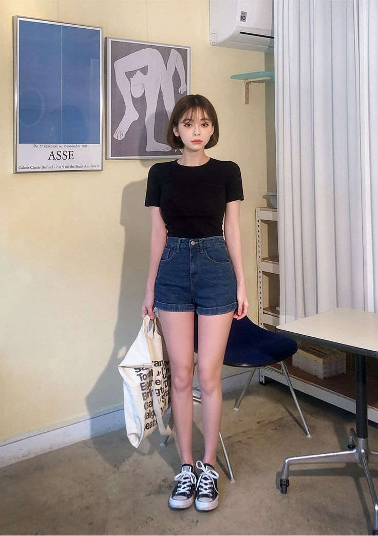 Korean Simple Outfits, Simple Outfit Ideas Casual, Simple Outfits Summer, Simple Outfit Ideas, Gala Outfit, Outfit Simple, Wanna Kiss, Shorts Outfits Women, Sleeveless Short Dress