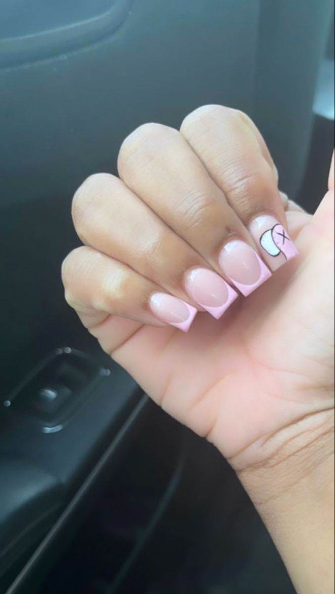 Shorties Acrylic Nails Spring, Kaw Short Nails, Cute Nails Acrylic Short Pink, Short Acrylic Nails Ideas Square, Kaws Nails Short, First Day Of School Nails Acrylic, Medium Short Acrylic Nails, Nail Designs Hello Kitty, Cute Pink Nails