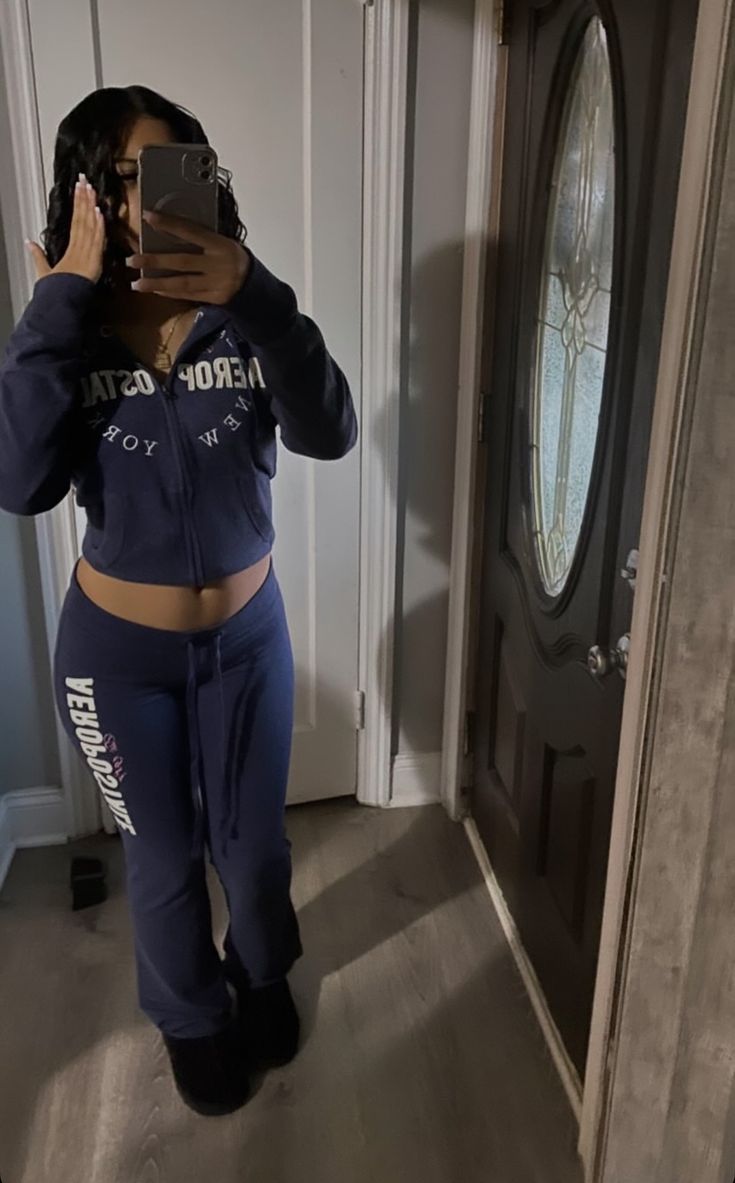 Cute Outfits No Face, Outfit Ideas Different Styles, Slate Blue Top Outfit, Outfits To Wear To Bf House, Dark Blue Flares Outfit, Essential Pants Outfit, Black Women Comfy Outfits, Essential Hoodie Aesthetic, Clothes Laid Out