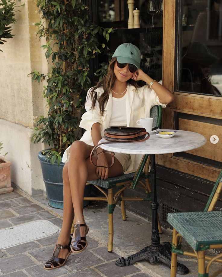 Europe Summer Outfits, European Fashion Summer, Ralph Lauren Cap, Julie Sarinana, Summer In Europe, European Summer Outfits, Marina Laswick, London Summer, Paris Summer