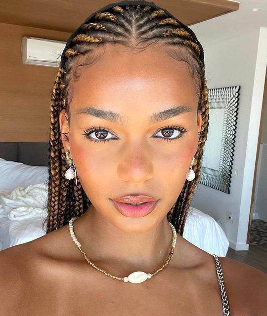 Medium Length Cornrow Hairstyles, Corn Row Styles For Black Women, Cruise Braids, Braided Back Hairstyles, Corn Row Braids Styles, Braids Hairstyles Pictures, Braided Cornrow Hairstyles, Cute Box Braids Hairstyles, Protective Hairstyles Braids