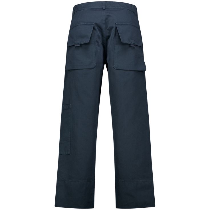 Expertly crafted from durable cotton twill, these cargo pants feature belt loops and a zip-fly for a secure fit. With four-pocket styling and a rubberized logo patch at the front, these pants provide both functionality and style. The additional patch pocket and logo patch at the outseam add an extra touch of uniqueness to these versatile pants. Versatile Pants, Uniform Pants, Mens Bottom, Kid Shoes, Cargo Pants, Cotton Twill, Patch Logo, Patch Pocket, Everyday Essentials Products