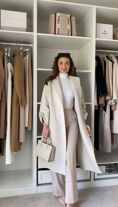 Office Job Outfits Casual Winter, Winter Modern Outfits, Work Outfits Trousers, Women Edgy Outfits, Business Chic Outfits Professional Women Classy, Casual Adult Outfits, Feminine Suit Outfit, Smart Business Casual Women Work Clothes, Work Casual Winter Outfit