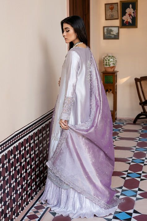 Mushq Fareeda Sunehri Pret Edition Original brand suit fabric and photography lite diffrance in actual print. Festive Purple Lawn Suit With Digital Print, Elegant Purple Lawn Suit With Printed Motifs, Elegant Unstitched Suit With Digital Print For Eid, White Unstitched Suit With Digital Print For Festive Season, Festive White Unstitched Suit With Digital Print, White Digital Print Wedding Sets, Elegant Purple Cotton Lawn Suit, White Digital Print Sets For Wedding, White Wedding Sets With Digital Print