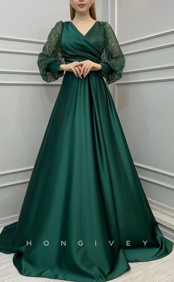 Simpul Dasi, Party Wear Gowns, Long Gown Design, Women Dresses Classy, Fancy Dresses Long, Dress Design Patterns, Evening Dress Fashion, Dresses Classy, Stylish Dress Book