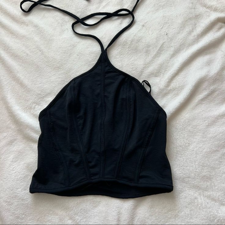 Urban Outfitters Crop Top Size Medium Nwt Stretchy Halter Neck Casual Black Cropped Halter Top, Black Halter Neck Top For Spring, Black Fitted Halter Neck Top, Fitted Black Halter Neck Top, Black Cotton Halter Neck Top, Cotton Halter Neck Top For Night Out, Black Cropped Halter Top For Summer, Casual Black Cotton Halter Top, Black Cotton Halter Top For Summer