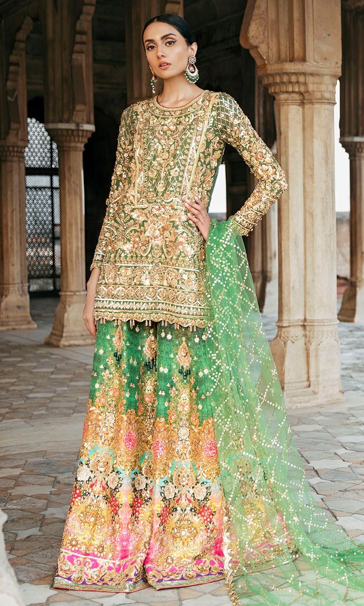 Green Mehndi Outfit, Mendhi Outfit, Mehendi Dresses, Pakistani Mehndi Dress, Mayon Dresses, Nomi Ansari, Pakistani Traditional, Mehndi Dress, Olive Green Shirt