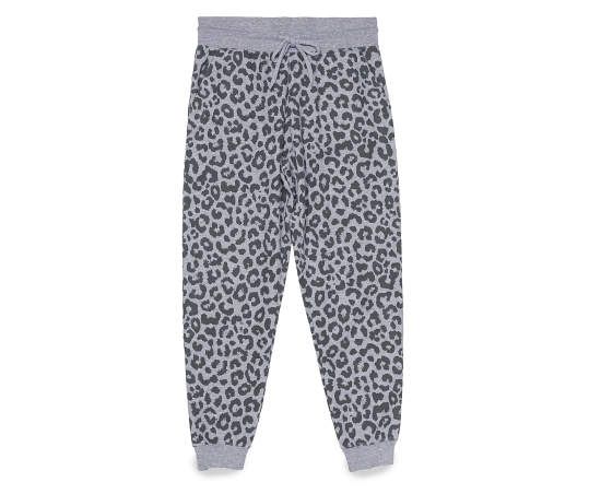 Whether you're working out or kicking back, this pair of joggers is a trusty choice. The chic silhouette offers a trendy twist on sweats, while a drawstring waist ensures a custom fit. Grey Joggers, Big Lots, Kick Backs, The Chic, Working Out, Custom Fit, Drawstring Waist, Pajama Pants, Sweatpants