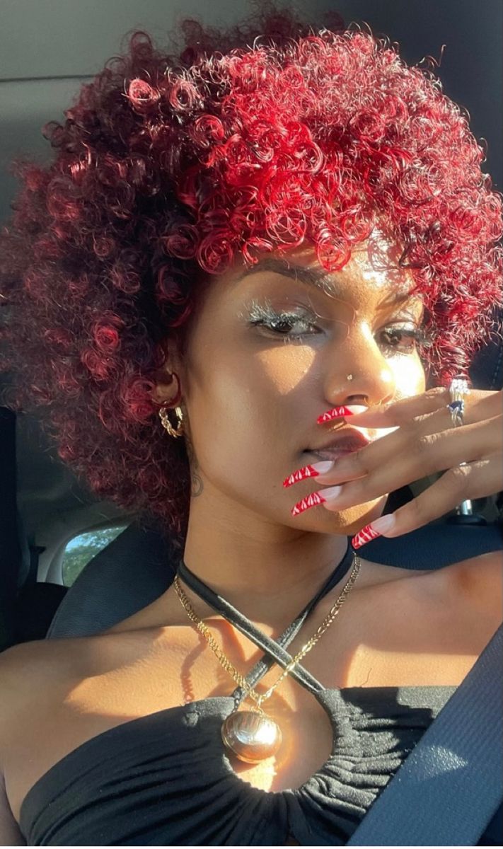 Short Natural Red Hairstyles, Afro Colored Hair, Red Short Hair Black Women, Hair Dye Colors For Short Hair, Short Dyed Hair Black Women, Short Dyed Hair, Short Natural Curly Hair, Pictures Of Women, Natural Hair Short Cuts