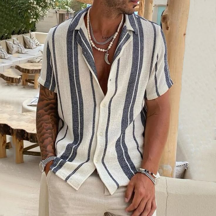 Oversized Shirt Men, Outfits Quotes, Short Sleeve Tops Casual, Mens Shirts Online, Printed Shirts Men, Streetwear Male, Mens Summer Outfits, Beach Vintage, Shirt Oversize